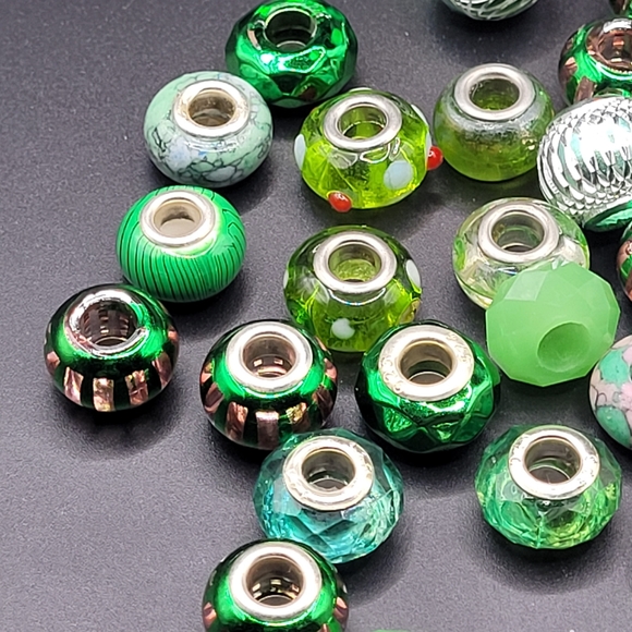 NEW-40 pc Randomly Mixed Large Hole European Beads - Picture 4 of 6